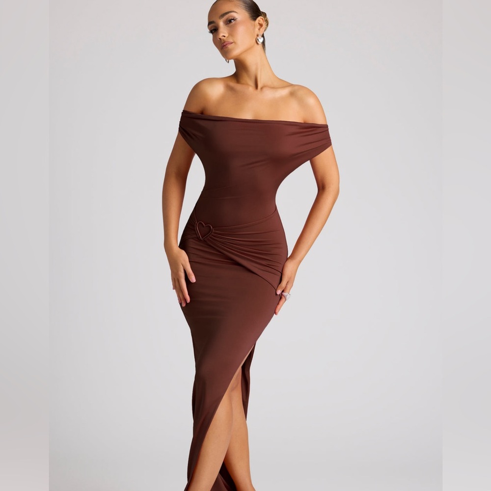 Oh Polly Brown Off-Shoulder Maxi Dress